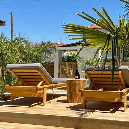 Emina Palms Неа-Врасна