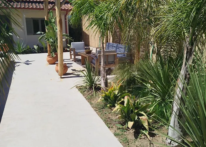 Emina Palms 빌라