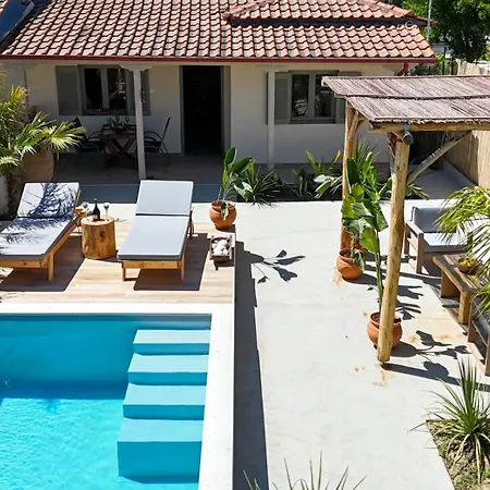 Emina Palms Vila Vrasná