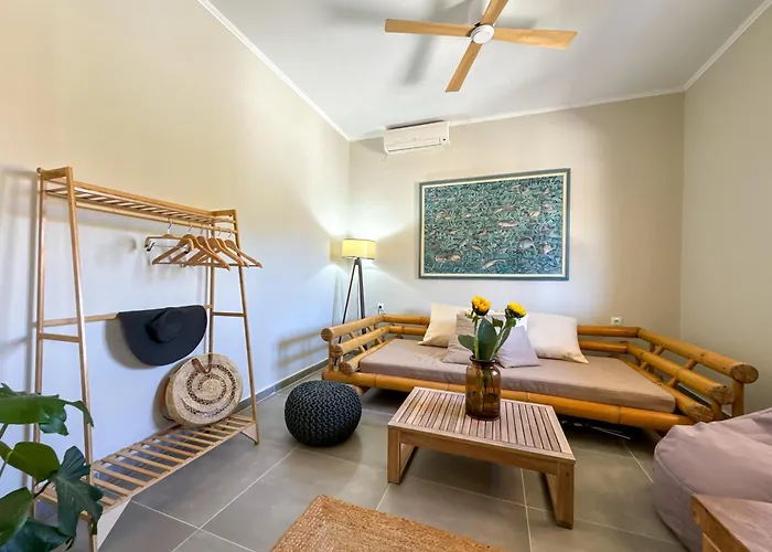 Emina Palms Villa